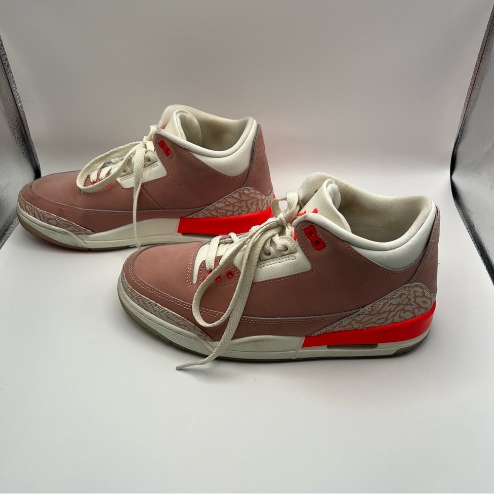 Air Jordan 6 Retro Sneaker - Picture 5 of 9
